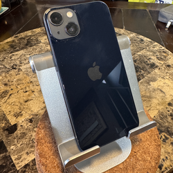 iPhone 13 (unlocked)