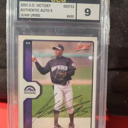 2002 Upper Deck JUAN URIBE Signed Authentic AUTO ROCKIES WHITE SOX UCG MINT 9
