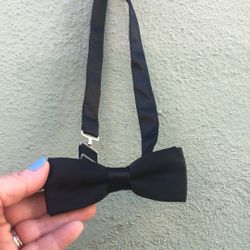 Pre-tied Black Bow Tie