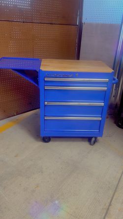 CUSTOM SOLID TOOL BOX
