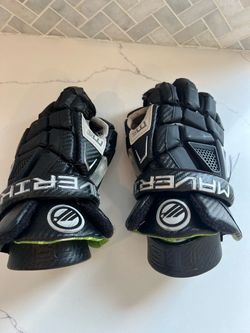 Boys Black Maverick Lacrosse Gloves