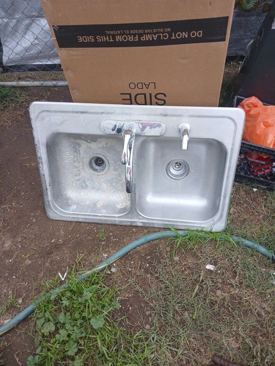 Stainless Steel Sink With Faucet