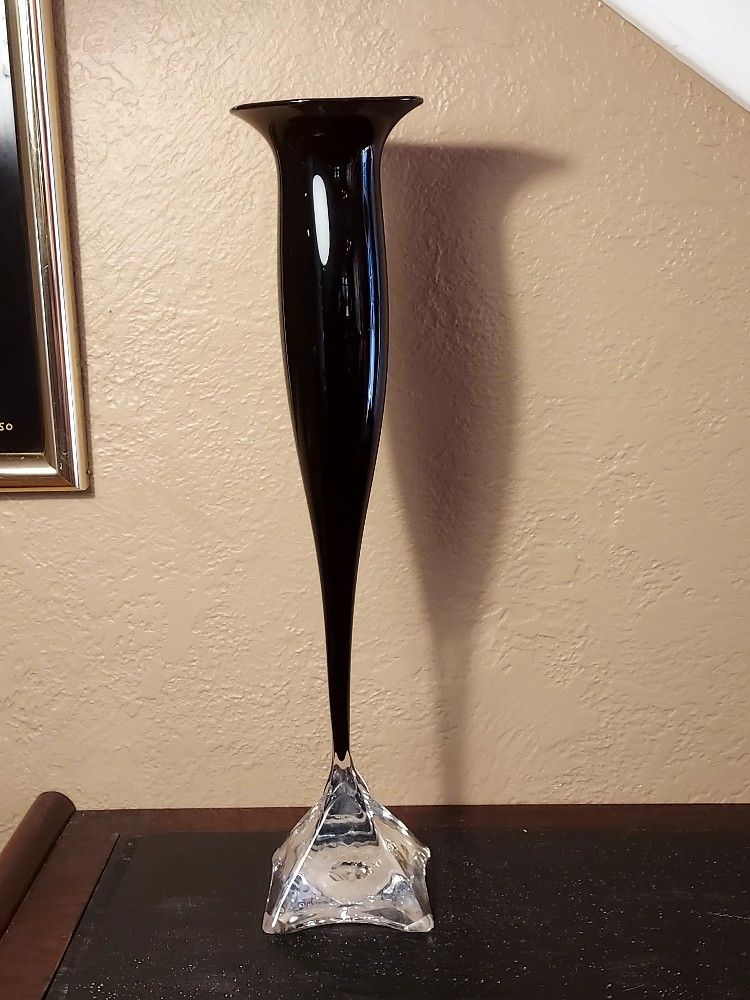 Willsea & O'Brien Signed Large Pyramid Funnel Hand Blown Glass Vase, Original