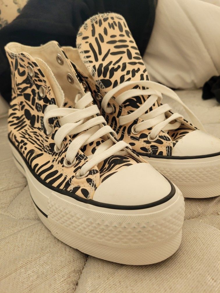 All Star Converse Size 5
