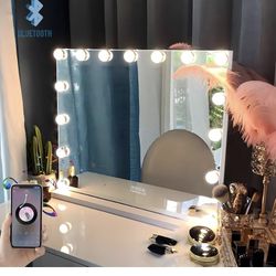 Vanity Mirror W Bluetooth