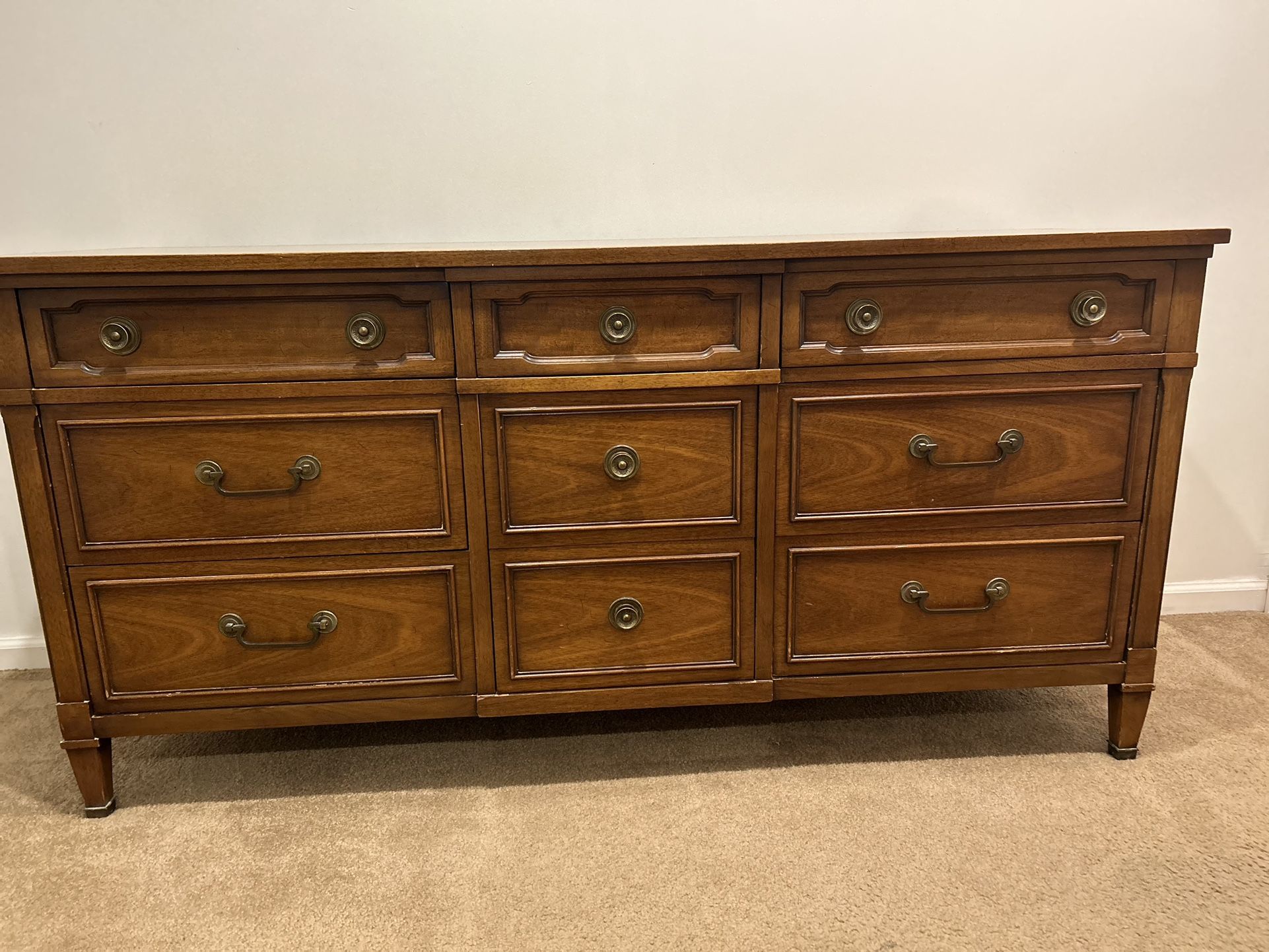 1960’s DREXEL TRIUNE 9 DRAWER DRESSER**MAHOGANY**GOOD CONDITION