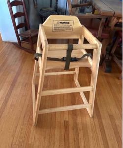 Kids wooden high chair