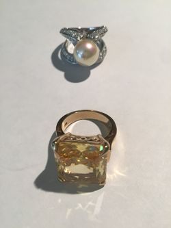 925 silver women’s rings/one gold plated with stone & one with pearl