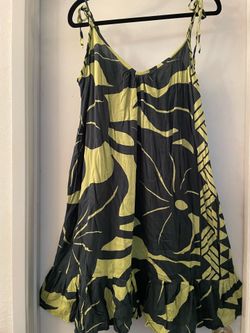 Hawaiian dress