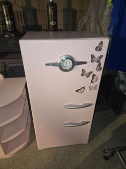 Pink play kitchen set
