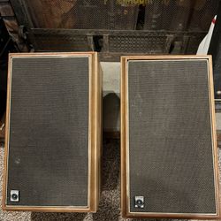 Vintage Speakers. 