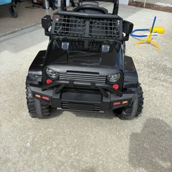 12V KIDS RIDE TRUCK WITH PARENT REMOTE CONTROL