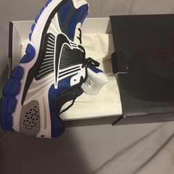 Nike Zoom Vomero 5 SE SP