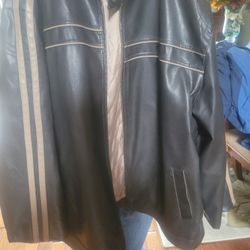 2XL real Leather Bomber Jacket, Excellent Condition!
