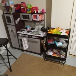 Kitchen Set With Food  .dishes Pans An  Extras