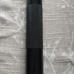 Heavy-Duty Mag-Lite flashlight 🔦 in all Black Metal in working condition. Includes batteries. 12.25" inch long.
***** Cash 💸 only, please. 
*****