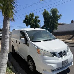 2017 Nissan Nv200