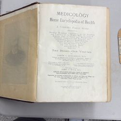 1901 Medicology Home Encyclopedia Of Health