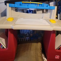 2 Step Kids Desk