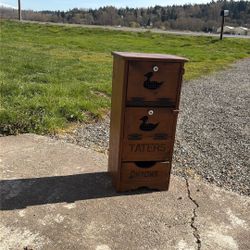 Vintage Decorative Vegetable Storage Box 