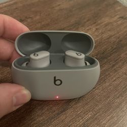 Beats By Dre Earphones Like New Condition! 