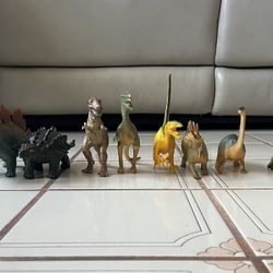 8 Dinosaurs