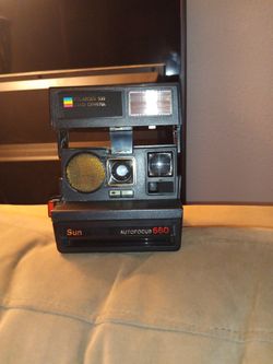 Vintage Polaroid 600 Land Camera