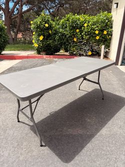 6-Foot Folding Table Gray