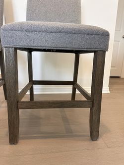High top Elegant Chairs