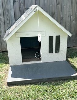 Used dog house sizeL