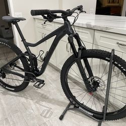 2022 Giant Stance 29er Full Suspension Mountain Bike SHIMANO DEORE 1x12 Speed 