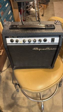 Spectrum AIL-10 Guitar Amplifier