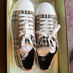 120 Burberry Shoes Woman Size 6