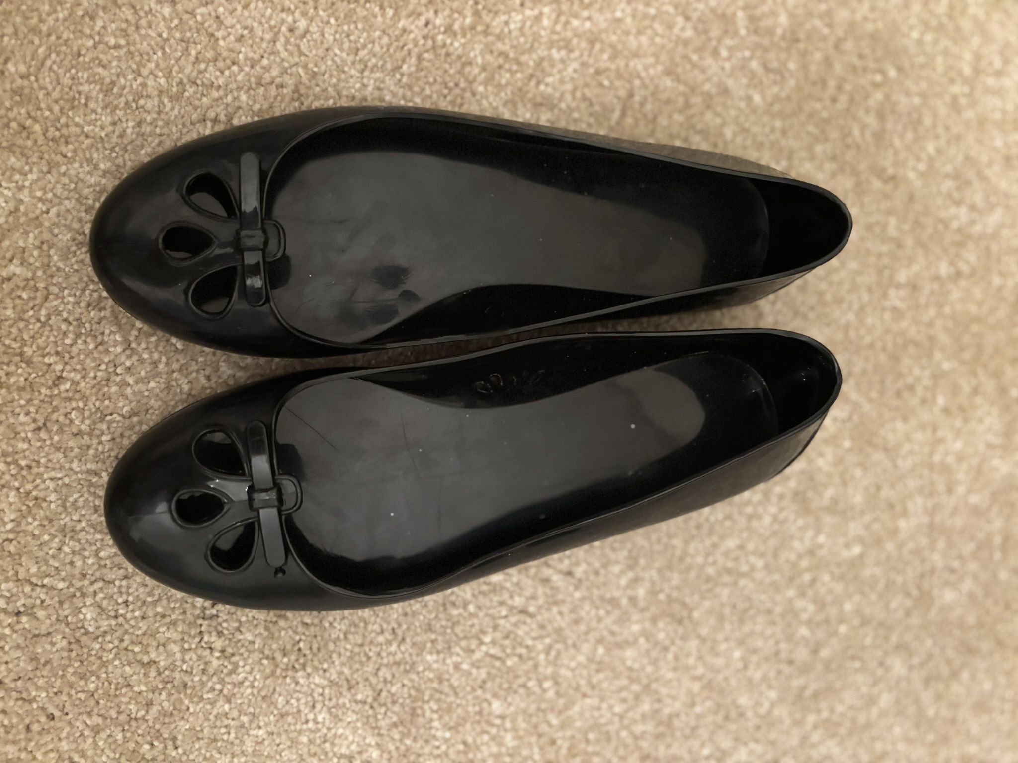 Xhilaration Black Women's Jelly Flats with Bow Detail