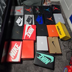 Nike Shoe Box Collection (20 Boxes) 90$