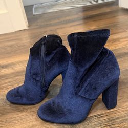 Women’s velvet heeled boots