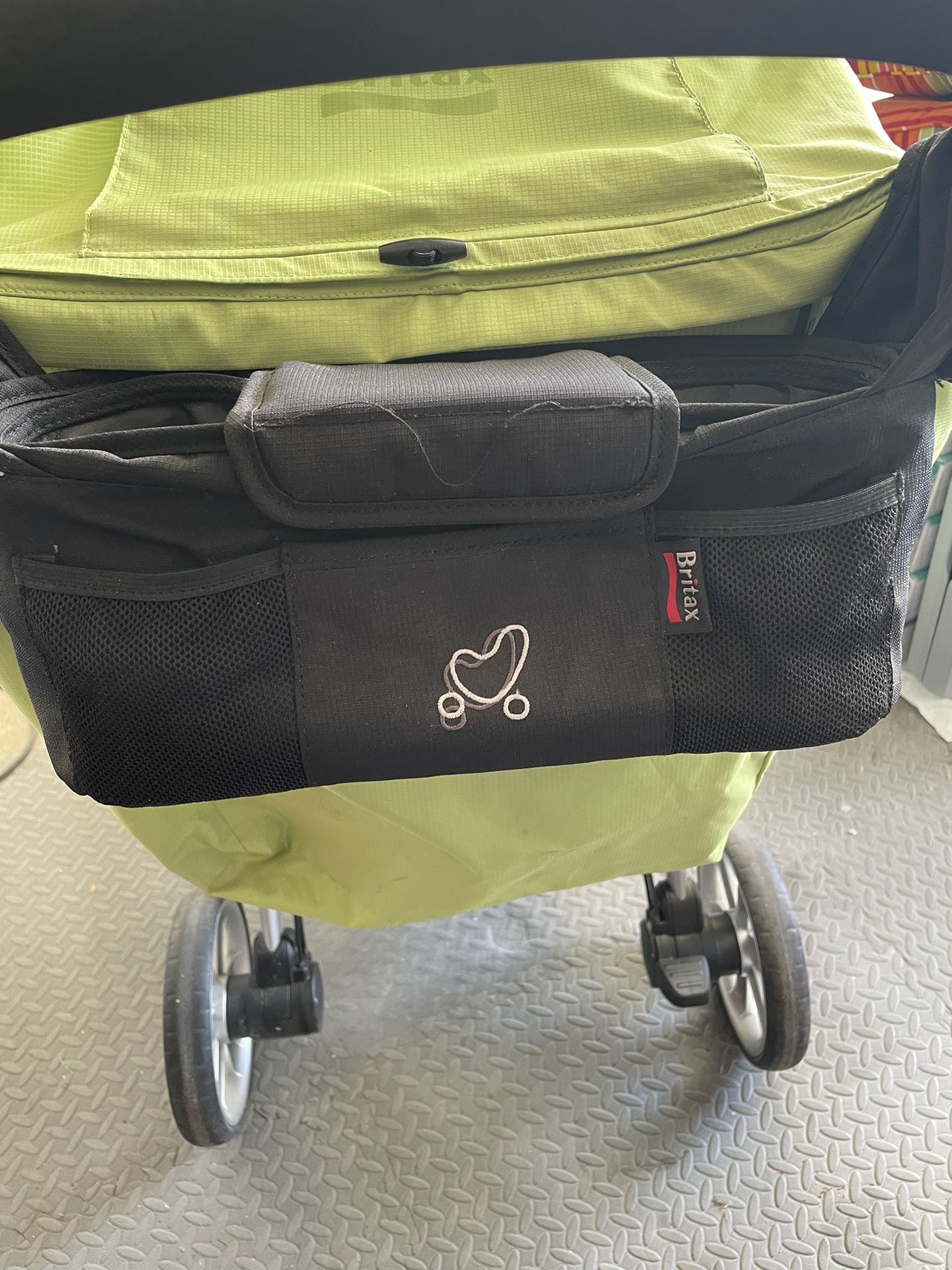 Britax Stroller With Extra Tray And Drink Holder