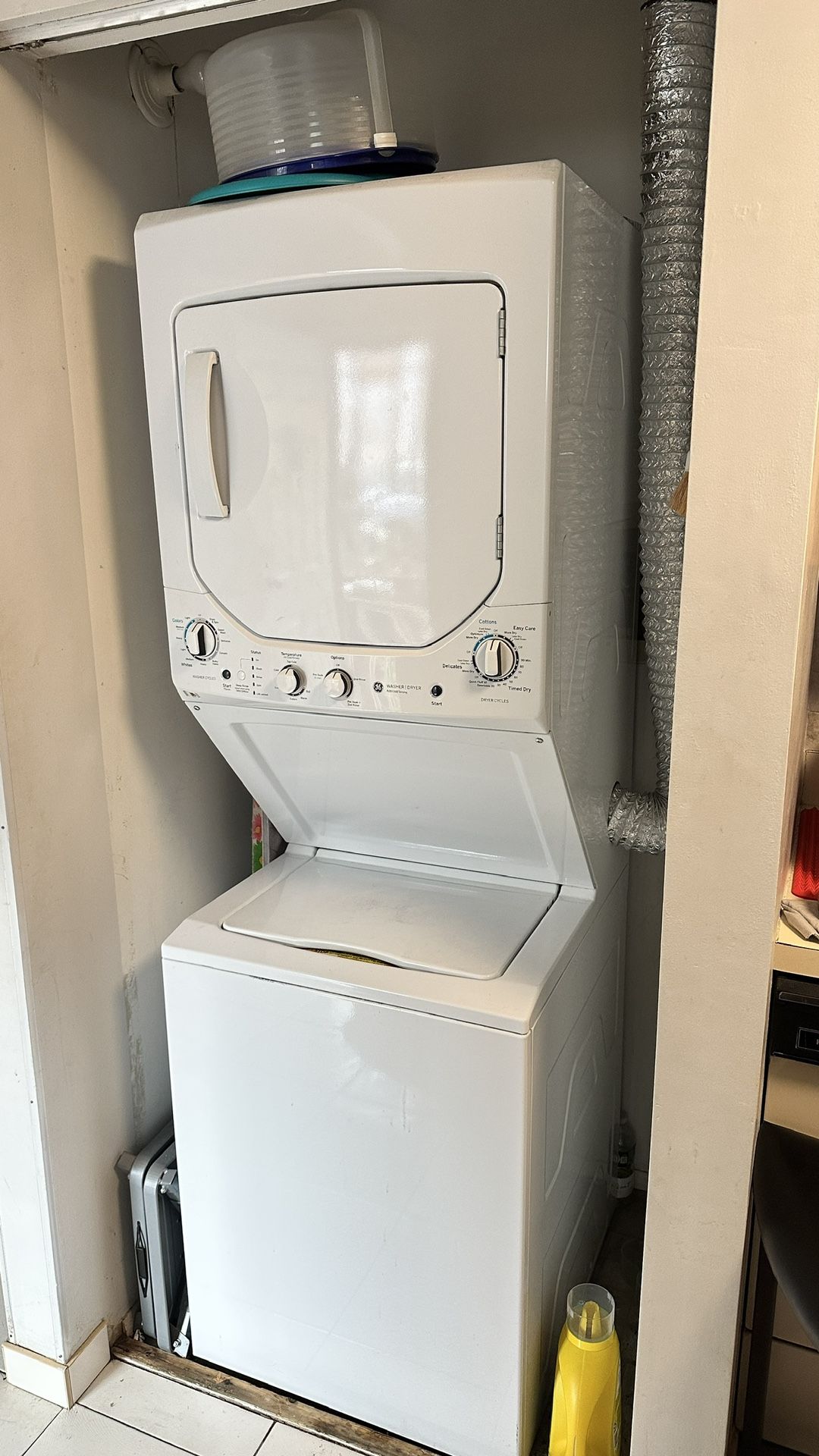 GE Stacked Washer & Dryer Unit – Great Condition - Gas