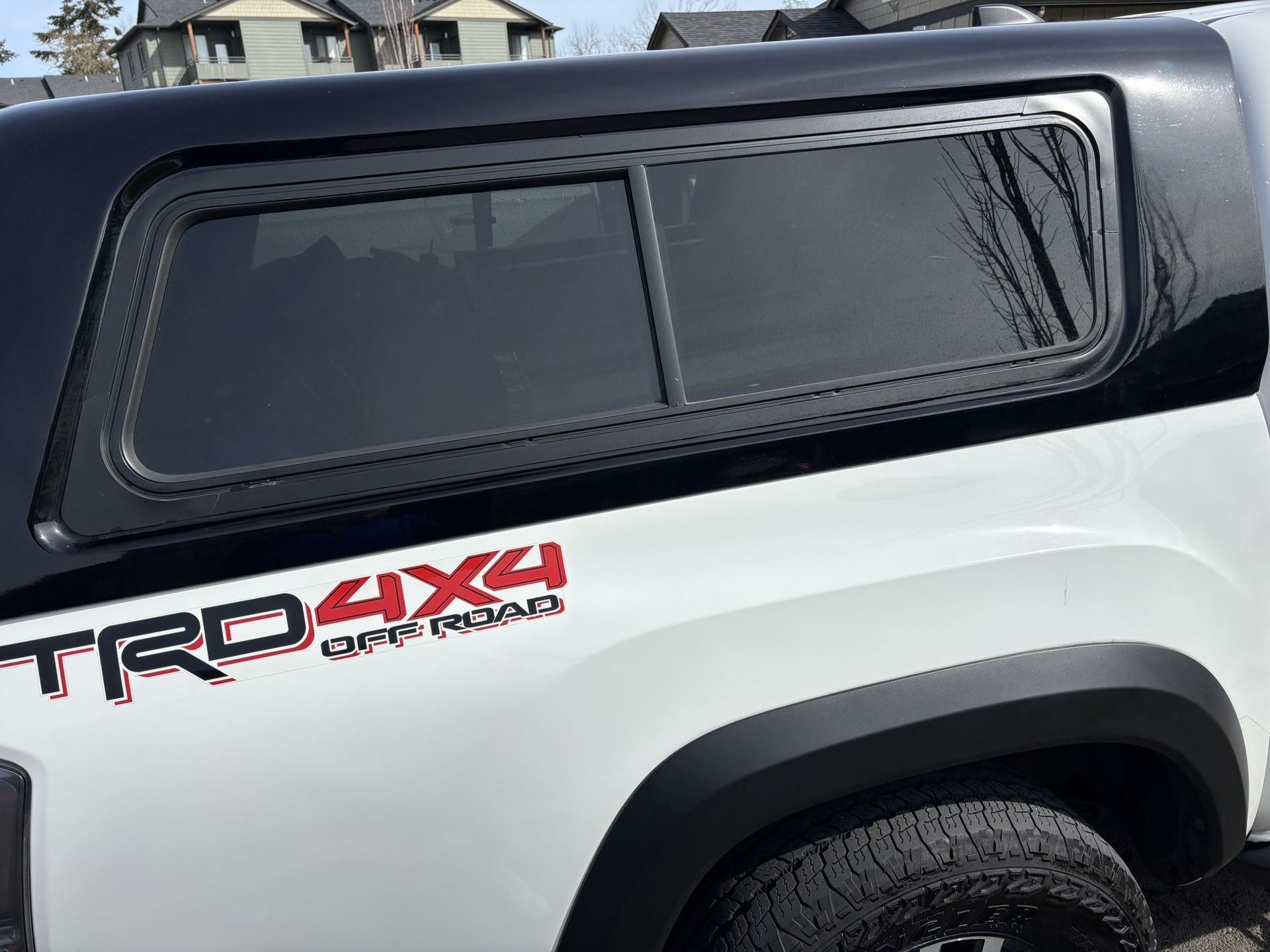 Tacoma Camper/canopie A.R.E