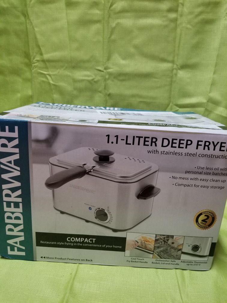 Farberware 1.1 Liter Stainless Steel Deep Fryer with Dishwasher