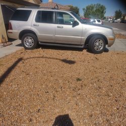 2002 Mercury Mountaineer