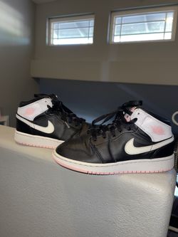 Nike High Tops Black, White, And Pink 4Y