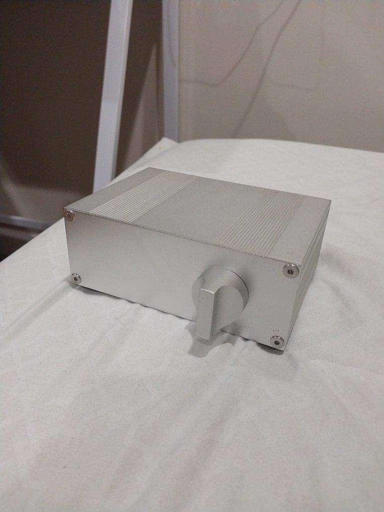 Yghlh 5 Input/ Out 1-in-5 Out Hifi Passive Audio Input Signal Selector. Audio Signal Switcherbox Spliter