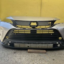 2021-2023 TOYOTA VENZA FRONT BUMPER OEM