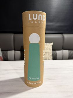 ✨ LUND London Insulated Water Bottle – 750 ml (Brand New) ✨