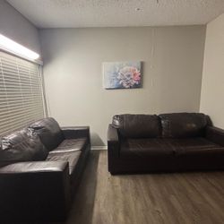 Ashley’s 3+2 Sofa
