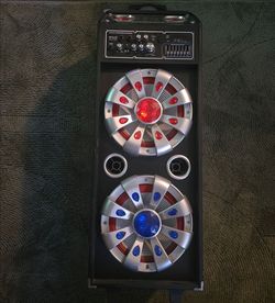 I iBastek Speaker