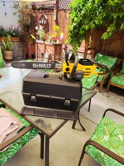Dewalt FLEXVOLT 60-Volt MAX 20 in. Brushless Cordless Battery Powered Chainsaw and Case (Tool Only-no battery or charger included)