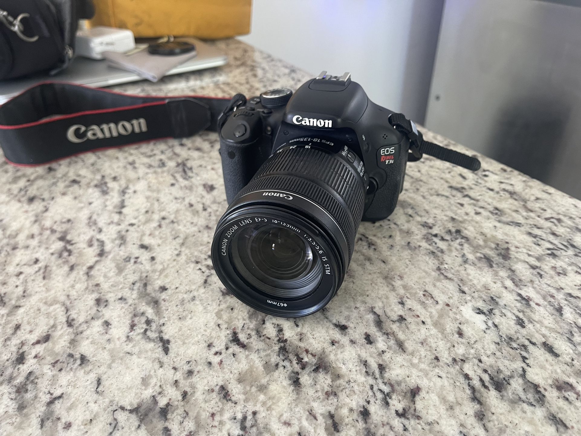 Canon EOS Rebel T3i DSLR Kit w/ 18-135mm Lens + Bag & Strap — Excellent Condition