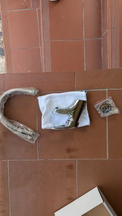 Brand New!! Bathroom Faucet